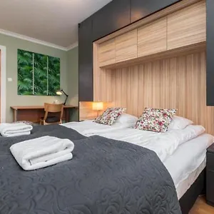 Kruczkowskiego 12a By Homeprime Warszawa