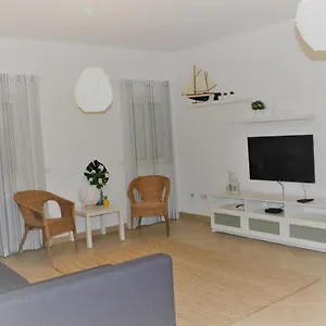 casa-camoes-near-airport.hotelaalgarve.com/